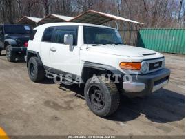 TOYOTA FJ CRUISER 2014