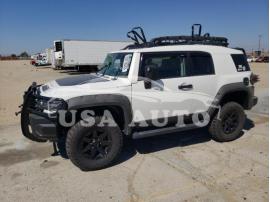 TOYOTA FJ CRUISER 2014