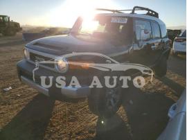 TOYOTA FJ CRUISER 2014