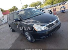 KIA SEDONA LX 2012