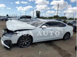 VOLVO S90 T5 MOM 2018