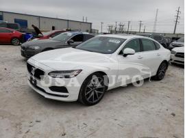 VOLVO S90 T5 MOM 2018