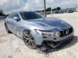VOLVO S90 T5 MOM 2018