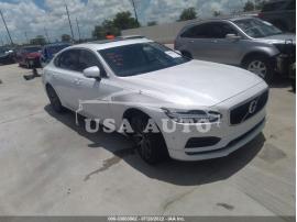 VOLVO S90 MOMENTUM 2018