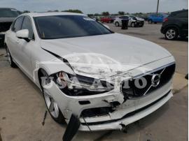 VOLVO S90 T5 MOM 2018