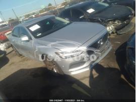 VOLVO S90 MOMENTUM 2018