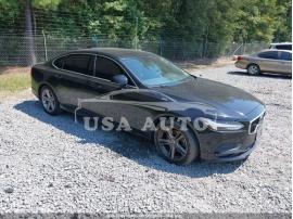 VOLVO S90 MOMENTUM 2018