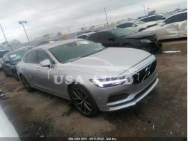 VOLVO S90 MOMENTUM 2018