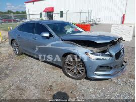 VOLVO S90 MOMENTUM 2018
