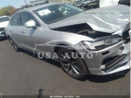 VOLVO S90 MOMENTUM 2018