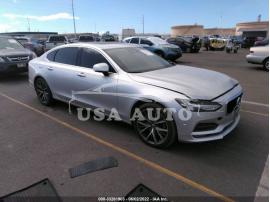 VOLVO S90 MOMENTUM 2018