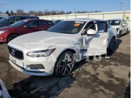VOLVO S90 T5 MOM 2018