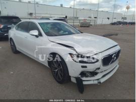 VOLVO S90 MOMENTUM 2018