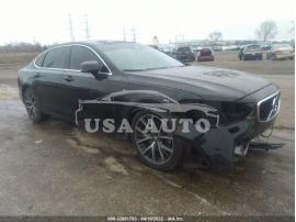 VOLVO S90 MOMENTUM 2018