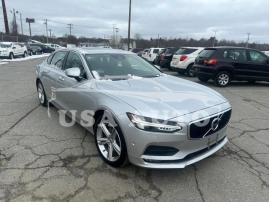 VOLVO S90 T5 MOM 2018