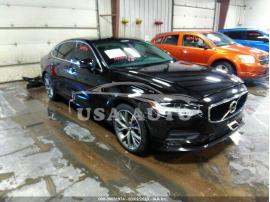 VOLVO S90 MOMENTUM 2018