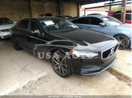 VOLVO S90 MOMENTUM 2018