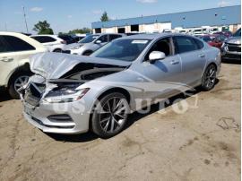VOLVO S90 T6 MOM 2018