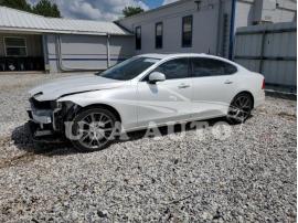 VOLVO S90 T6 MOM 2018