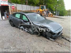 VOLVO S90 R-DESIGN 2020