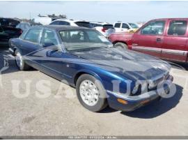 JAGUAR XJ8   2002