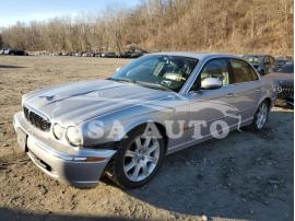 JAGUAR XJ8 2004