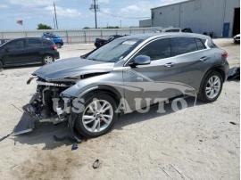 INFINITI QX30 BASE 2018