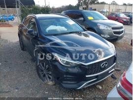 INFINITI QX30 PREMIUM 2017