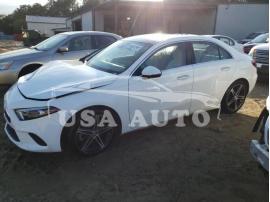 MERCEDES-BENZ A-CLASS A 220 4MAT 2020