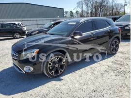 MERCEDES-BENZ GLA-CLASS GLA 250 4M 2020