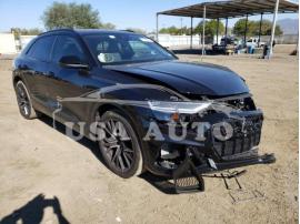 AUDI SQ8 PREMIU 2021
