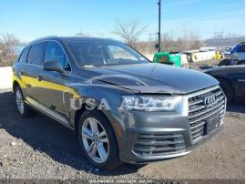 AUDI Q7 2017