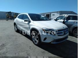 MERCEDES-BENZ GLA-CLASS GLA 250 2015