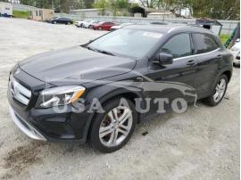 MERCEDES-BENZ GLA-CLASS GLA 250 2015