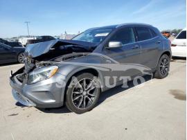 MERCEDES-BENZ GLA-CLASS GLA 250 2015