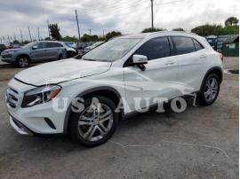 MERCEDES-BENZ GLA-CLASS GLA 250 2017