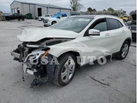 MERCEDES-BENZ GLA-CLASS GLA 250 2015