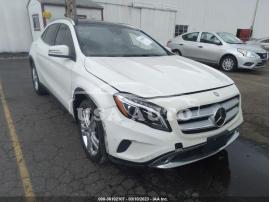 MERCEDES-BENZ GLA-CLASS GLA 250 2015