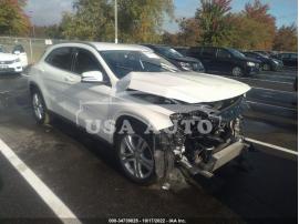 MERCEDES-BENZ GLA-CLASS GLA 250 2015