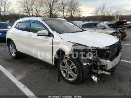 MERCEDES-BENZ GLA-CLASS GLA 250 2015