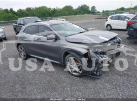 MERCEDES-BENZ GLA-CLASS GLA 250 2015