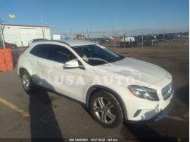 MERCEDES-BENZ GLA-CLASS GLA 250 2015