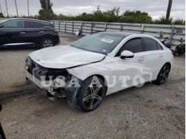 MERCEDES-BENZ A-CLASS A 220 2019