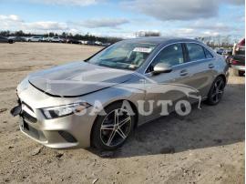 MERCEDES-BENZ A-CLASS A 220 2019