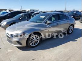 MERCEDES-BENZ A-CLASS A 220 2019