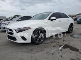 MERCEDES-BENZ A-CLASS A 220 2019
