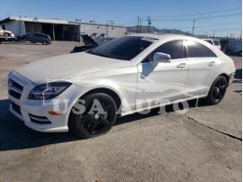 MERCEDES-BENZ CLS-CLASS CLS 550 2012