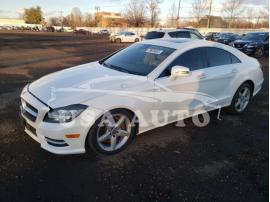 MERCEDES-BENZ CLS-CLASS CLS 550 4M 2013