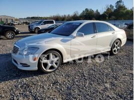 MERCEDES-BENZ S-CLASS S 550 2011