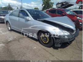 MERCEDES-BENZ S-CLASS S 550 2013